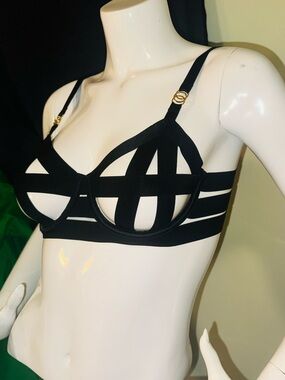 👑 Size 34B NWOT Victoria's Secret Black Strappy Cage Underwire Bra